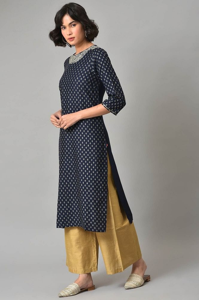 Buy Green Golden Stripped Embroidered with Laced Pants and Embroidered  Dupatta | Inddus.in